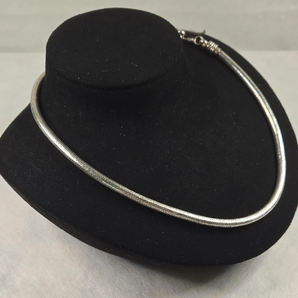 Sleek Silver Snake Chain Necklace - Picture 2 of 7